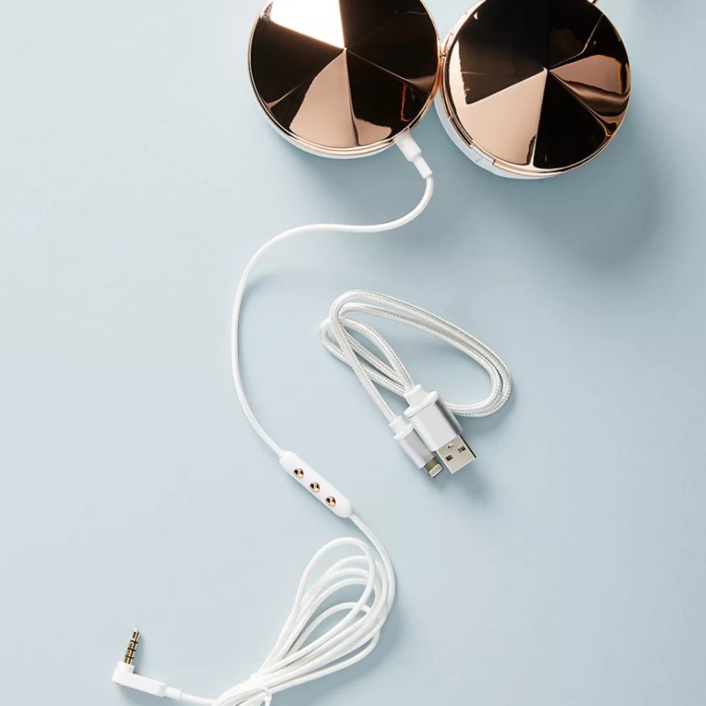 NWT FRENDS Taylor Wireless Headphones - Picture 3 of 9
